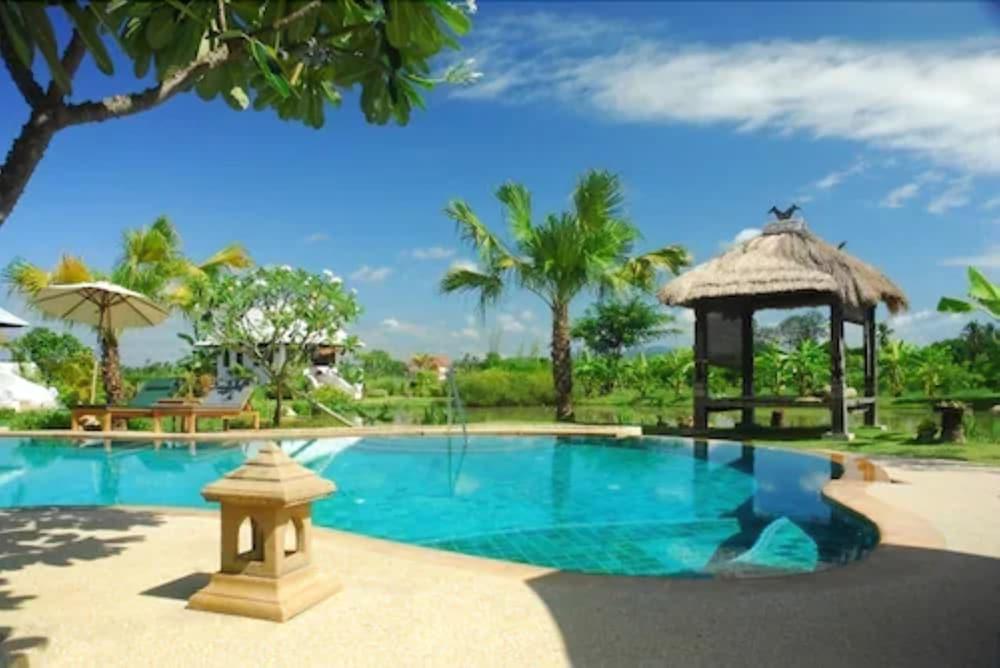 Baan Chai Thung Resort Дойсакет Экстерьер фото