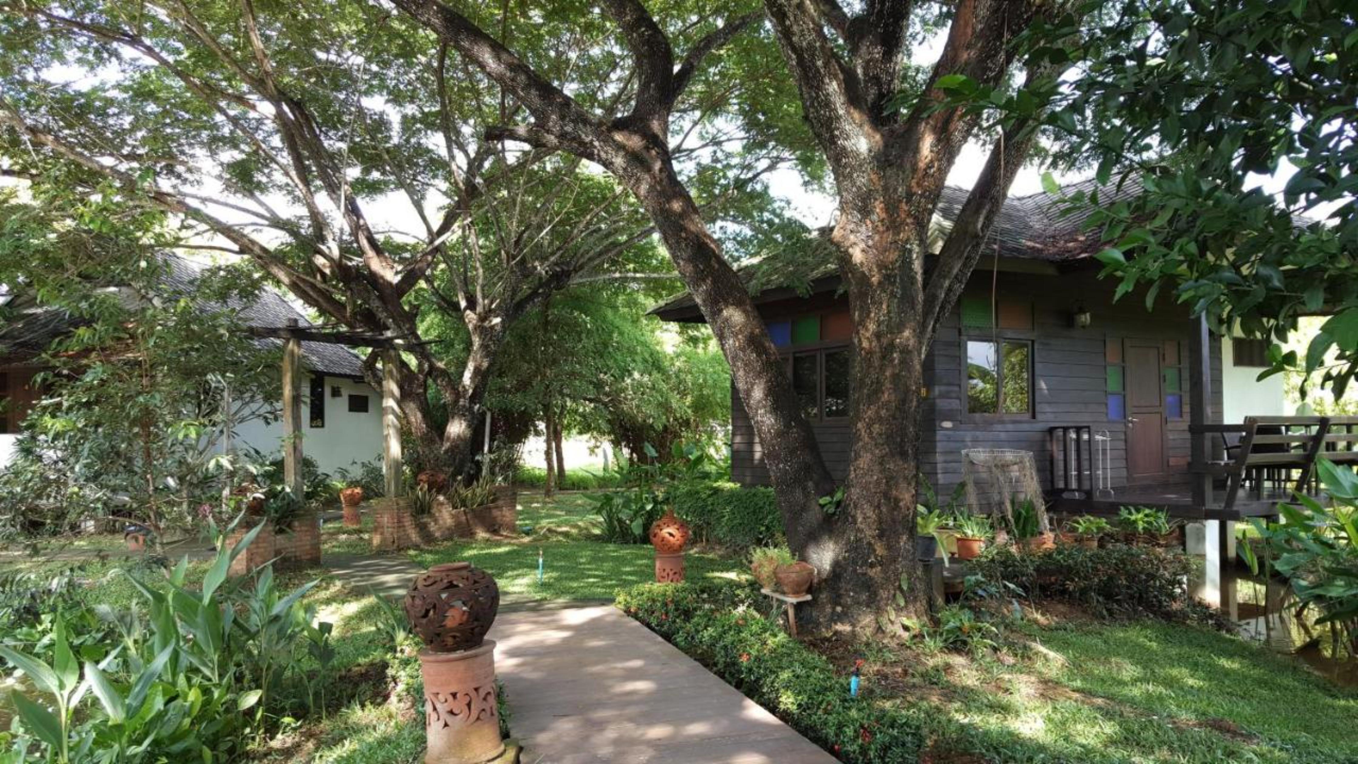 Baan Chai Thung Resort Дойсакет Экстерьер фото